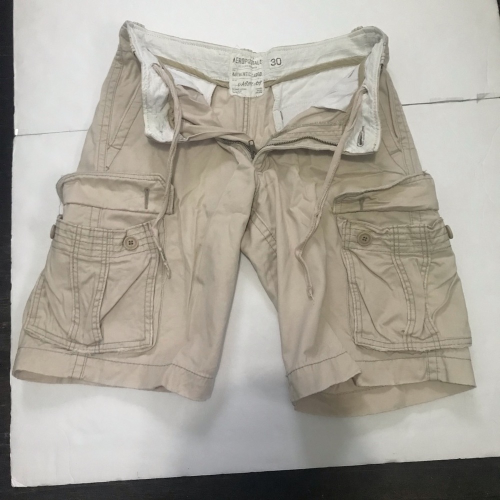 Aeropostale Authentic cargo shorts size 30 white